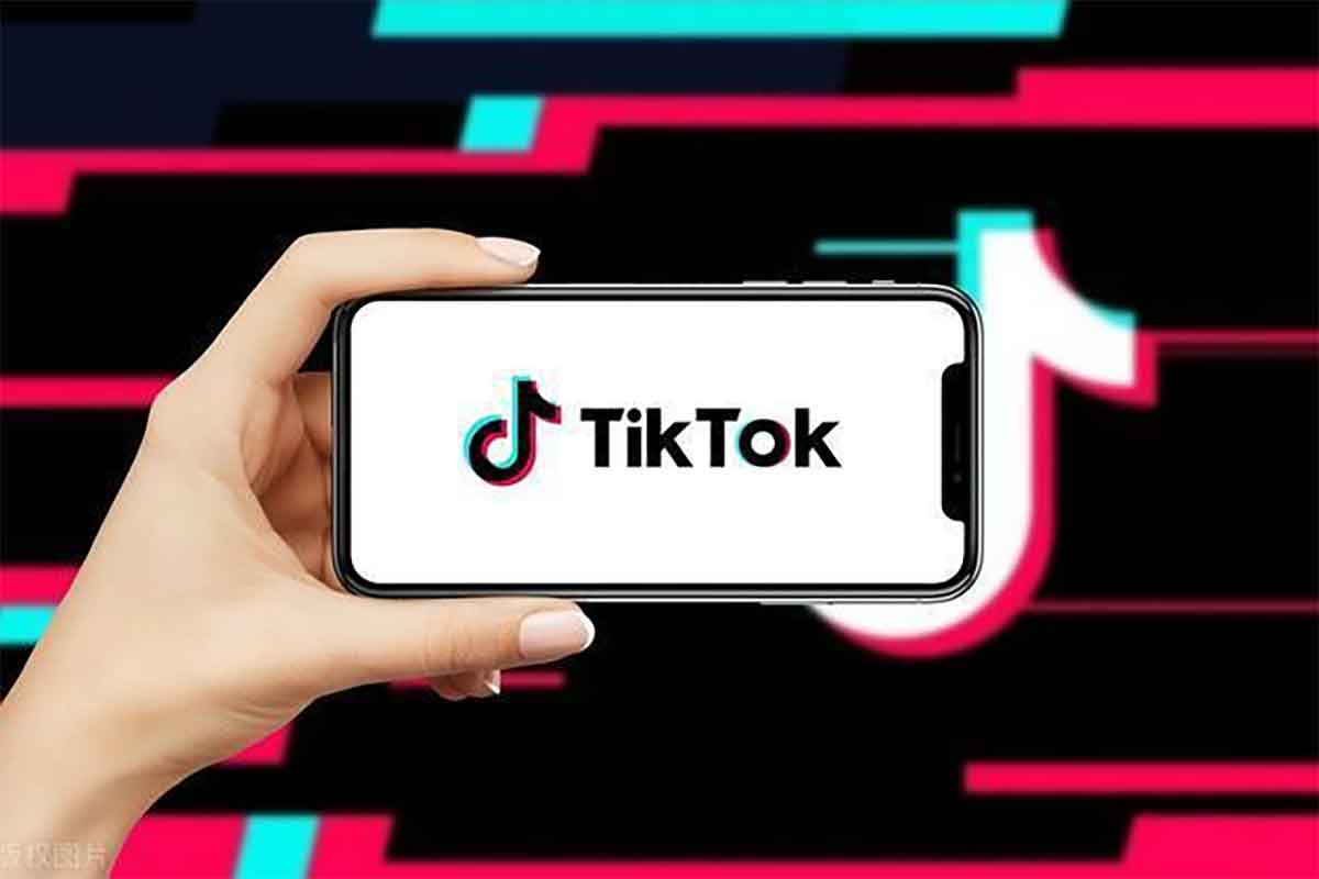 TikTok中视频全新玩法揭秘：轻松打造百万播放，月入1800美金不是梦！