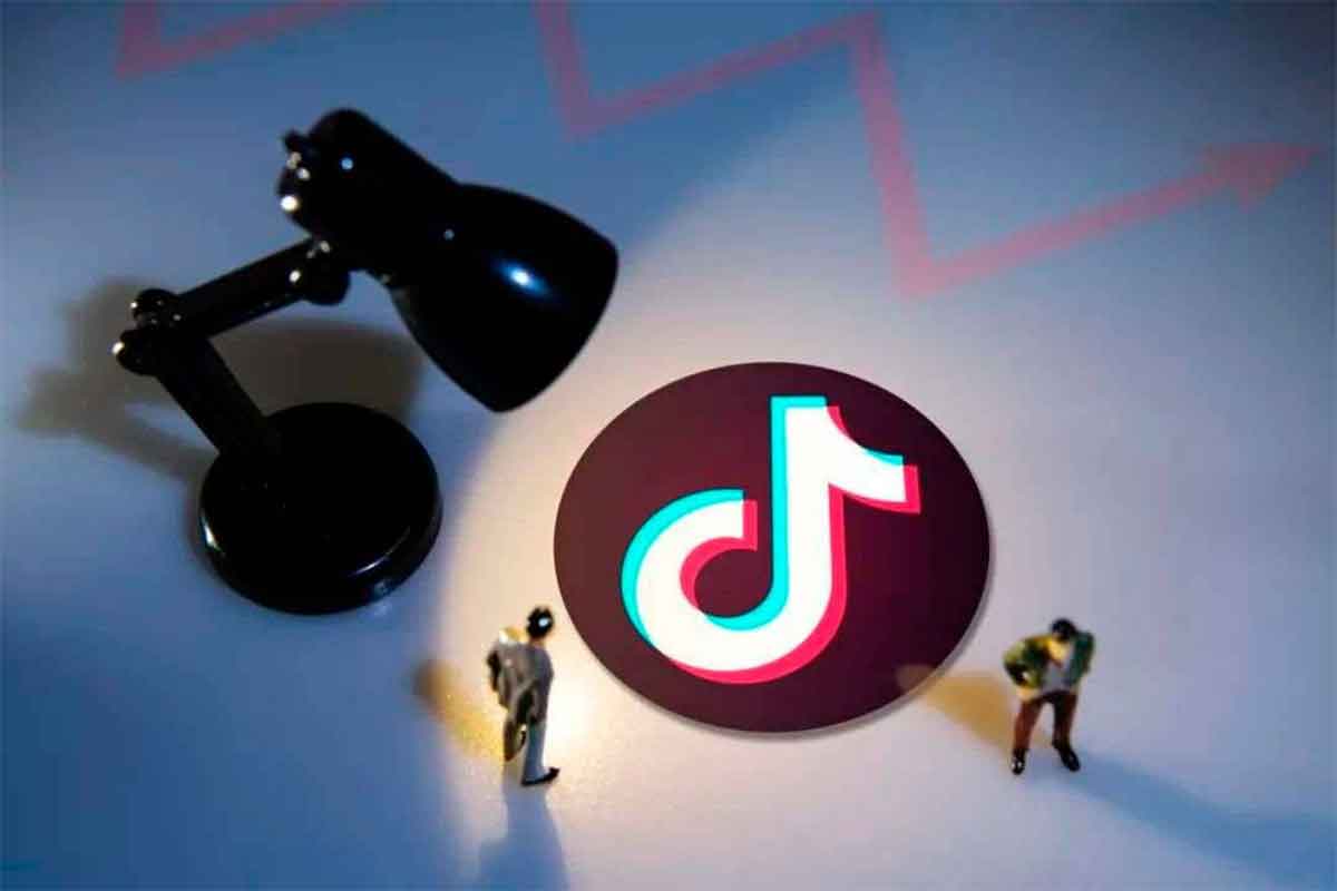 抖音创富秘籍：从0到1打造赚钱个人IP，解锁短视频财富密码