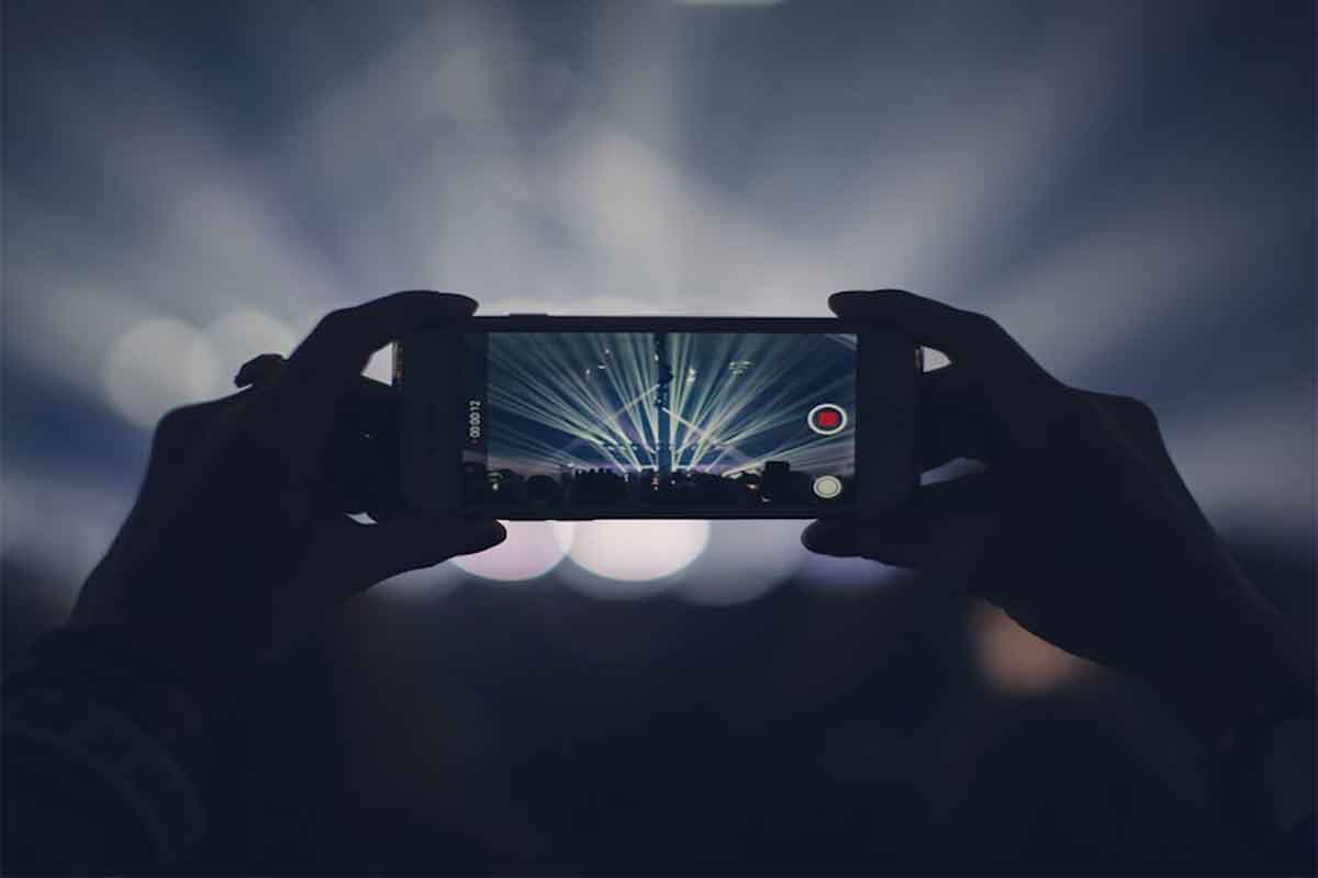 手机视频拍摄美学零基础课程｜从构图到剪辑，小白也能拍出电影感大片！